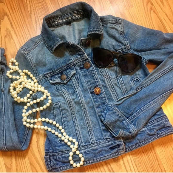 American Eagle Outfitters Jackets & Blazers - AE Cropped Denim Jacket